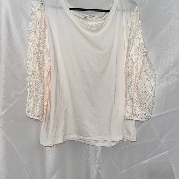 C Est.1946 Chic White Lace Long Sleeve With Flutter Trim Women's Blouse - Picture 10 of 12